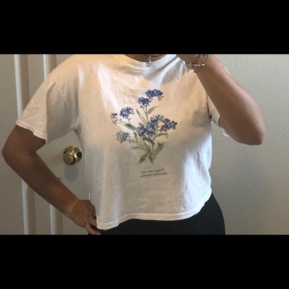 Brandy Melville Crop Top - Picture 2 of 2